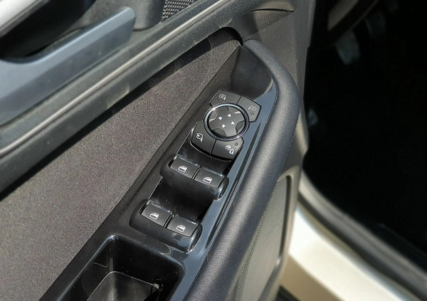 Ford EDGE cena 83800 przebieg: 151400, rok produkcji 2017 z Krzeszowice małe 326
